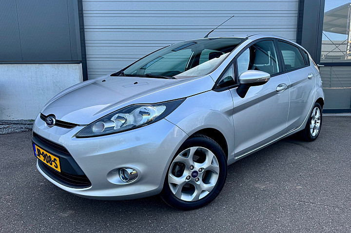 Ford Fiesta 1.4 Titanium / Automaat / Airco